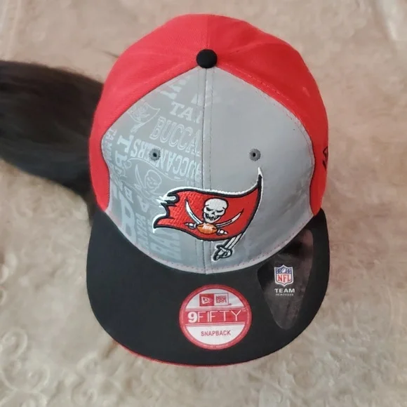 Tampa Bay Buccaneers New Era 9FIFTY Snapback - Picture 5 of 10